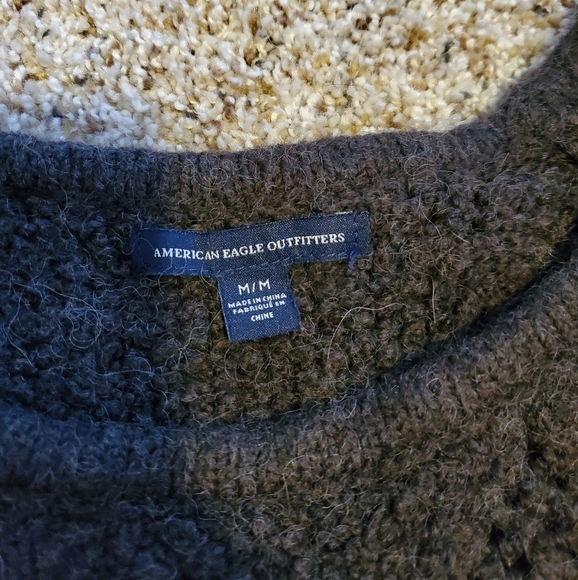 American Eagle sweater - Picture 2 of 3
